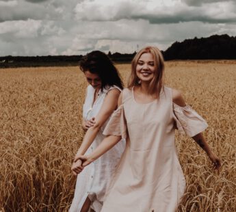 Twee vrouwen die elkaar gevonden hebben