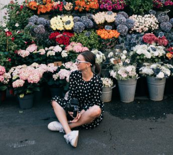 vrouw met bloemen