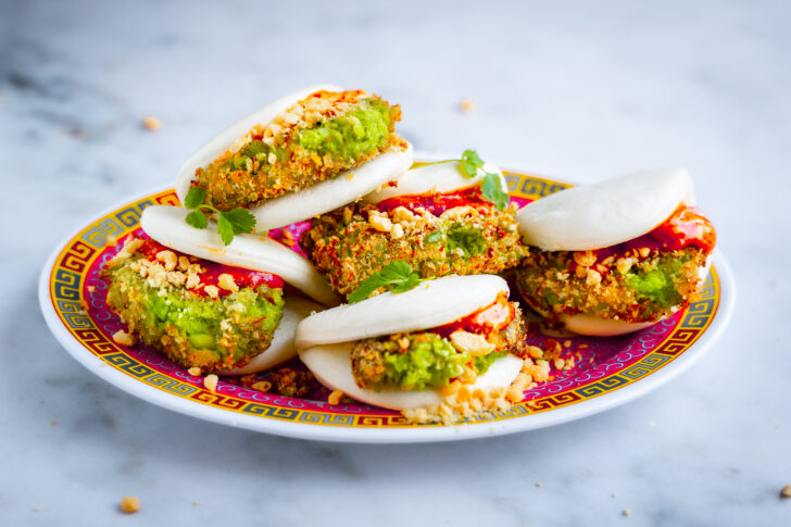 bao met kroket van edamame en Sriracha