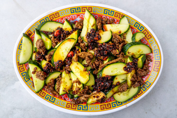 vegan komkommersalade met pulled oats