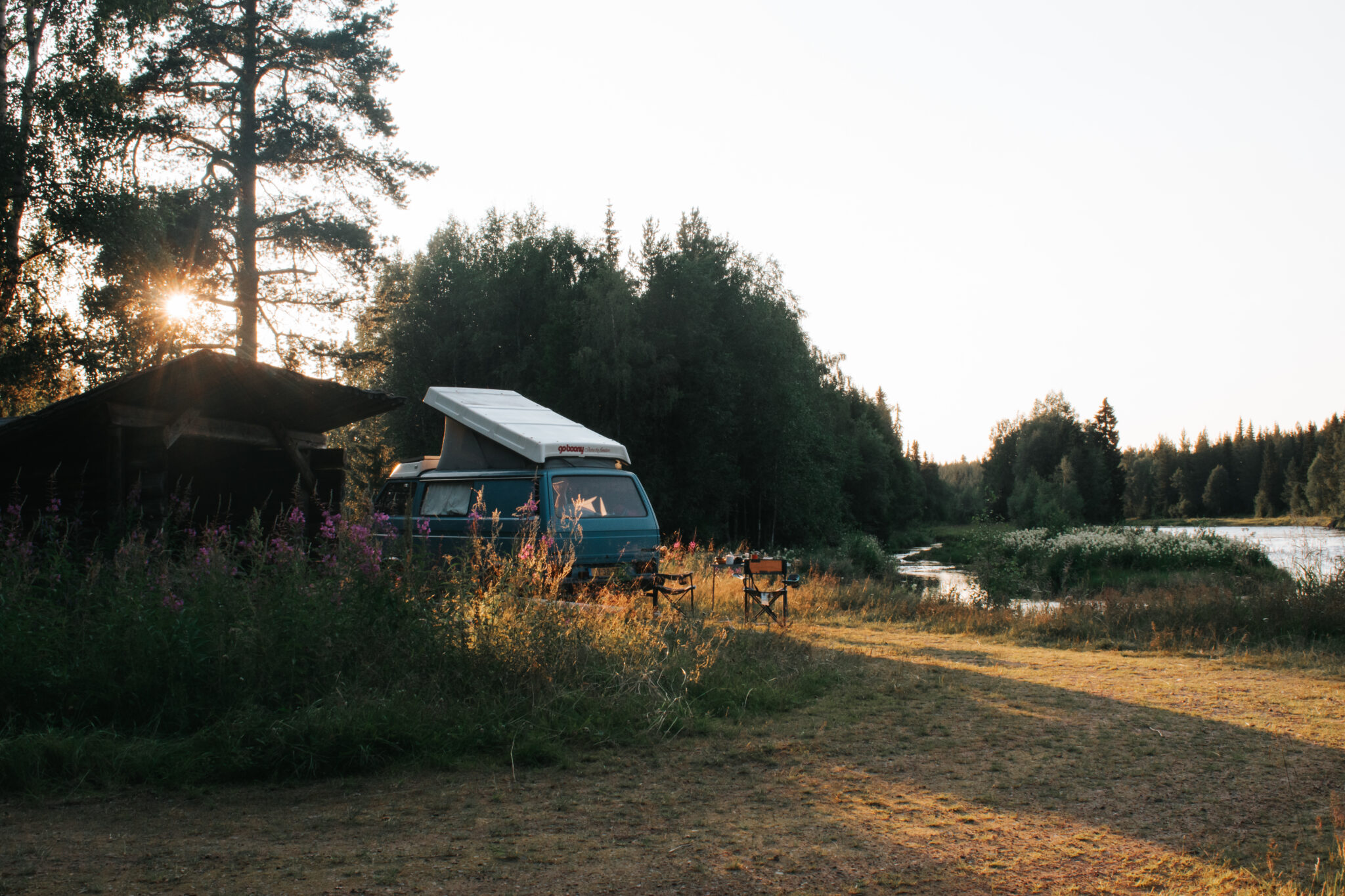 Remote werken, wildkamperen met camperbusje